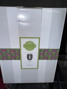 Scentsy Touchdown Fußball Plug-In Licht Wachswärmer Retired Neu im Karton 🏈 - Bild 1 von 1