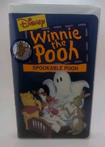 Winnie the Pooh Spookable Pooh VHS Tape Walt Disney Home Video Clamshell VGC - Imagen 1 de 6
