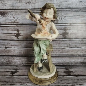 Vintage italienischer Capodimonte signiert Giuseppe Armani Junge essen Pasta Figur Dekor - Bild 1 von 10