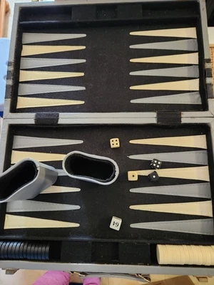 Vintage Backgammon Set Leatherette Case Doubling Dice. missing 1 black disc - Image 1 of 4