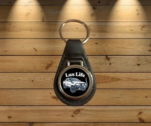 LUX LIFE... Toyota .  Leather Key Fob.... Key Ring / Tag. Car . Hilux. 4wd - Imagen 1 de 3