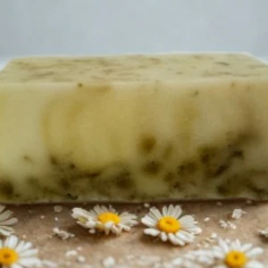 ✨ Tallow & Chamomile Bliss Handmade Soap - Picture 1 of 4