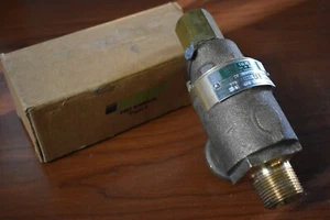 Kunkle 3/4" Model 20 Set 125 PSIG, 24 Cap GPM Safety Relief Valve - Picture 1 of 3