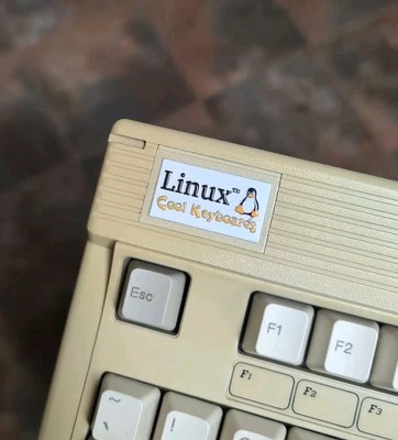 Linux Cool Keyboards PS/2 Vintage Mechanical Keyboard - Image 1 of 4