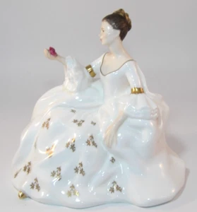 Figura Dama Sentada Royal Doulton 6 1/2" My Love HN 2339 c1960s En muy buena condición - Imagen 1 de 8