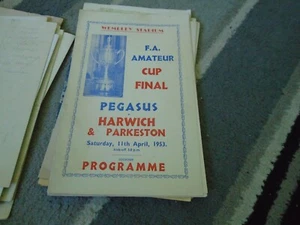 PEGASUS V HARWICH & PARKESTON 1953 FA AMATEUR CUP FINAL PIRATE ISSUE BY VICTOR - Picture 1 of 2