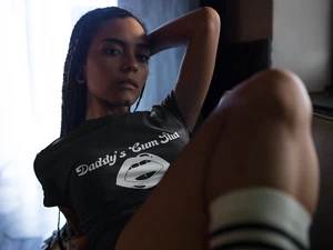 UNISEX- DADDY'S CUM SLUT, BDSM T-SHIRTS, CHOKE ME DADDY, SUBMISSIVE T-SHIRTS - Picture 1 of 3
