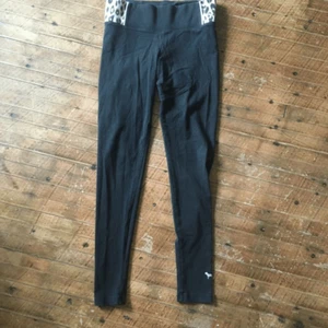 Victoria’s Secret cheetah yoga Athleisure leggings - Picture 1 of 3