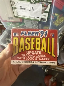 Fleer '91 Baseball Update Trading Cards With Logo Stickers Sealed Box - Bild 1 von 1