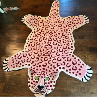 Alfombras de leopardo 2x3 pies hechas a mano 100 % lana acolchadas a mano para decoración del hogar Foto 1 de 4