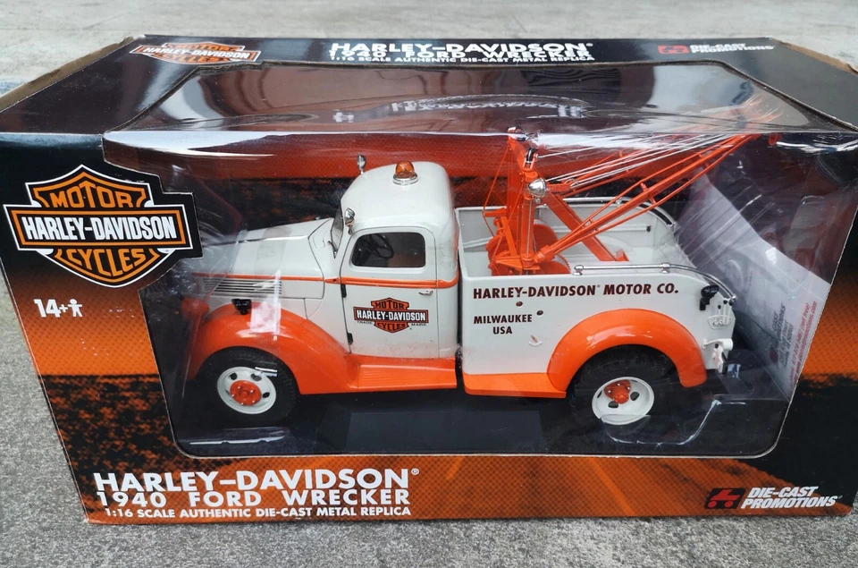 Highway 61   1/16 Ford Harley Davidson CARRO ATTREZZI  DIE CAST NEU OVP TOP - Immagine 1 di 1