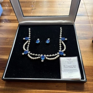 Crowns and Regalia Collection. The Imperial State Crown Detail Set Boxed - Picture 1 of 4