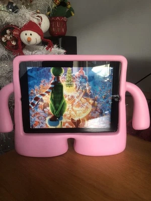 Apple iPad 2 9.7in 16GB Wi-Fi Tablet - Black - Image 1 of 4