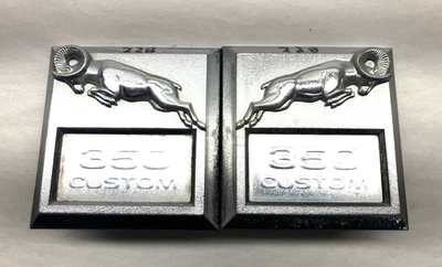 Dodge Pickup 1981-1990 guardabarros delantero emblemas "Custom 350" Foto 1 de 4