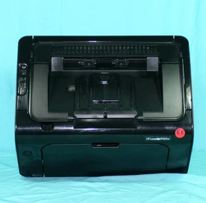 Impresora HP LaserJet Pro P1102w CE658A con impresión excelente estado 2350 páginas 70 % tóner OEM - Imagen 1 de 11