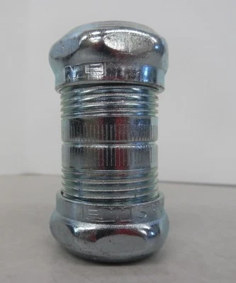 MADISON 3/4" CONDUIT COUPLING, MEC-761,NUT AND BODY, EMT COMPRESSION, LOT OF 50 - Image 1 of 4