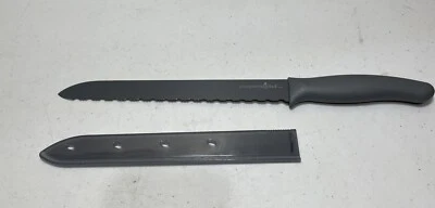 "Cuchillo para pan de hoja de 8"" recubierto de color gris Pampered Chef 17D con cubierta" Foto 1 de 4