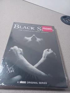 Black Sails: The Complete First Season (DVD, 2014) - Foto 1 di 2
