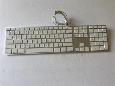 OEM Apple A1243 Wired USB Keyboard w/ Numeric Keypad Working - Image 1 of 4