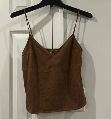 Cami feminina Abercrombie & Fitch marrom camurça falsa alça espaguete XS - Imagem 1 de 4