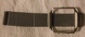 FITBIT METAL MAGNETIC BAND AND FACE FITS LARGE MENS HAND WRIST SILVER COLOR USED - Picture 1 of 4