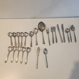 Lote mixto de cubiertos de plata y acero de pieza vintage Midcentury MCM - Imagen 1 de 11