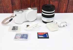 Samsung NX300 Camera with nx 18-55mm zoom lens + flash + bag