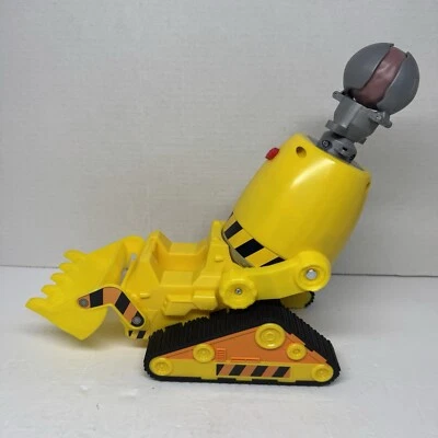 Bulldozer Paw Patrol: The Movie Rubble's Deluxe Working Wench & Boulder Foto 1 de 4