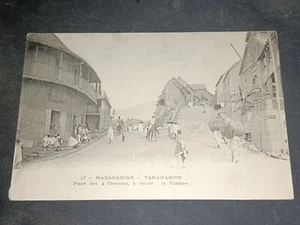 CPA 80 MADAGASCAR - TANANARIVE - Place des 4 Chemins à droite - Le Théâtre - Imagen 1 de 2