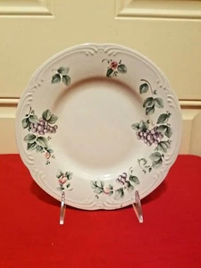 PFALTZGRAFF USA GRAPEVINE SALAD PLATE PURPLE GRAPES 8 1/4" DIA. - Picture 1 of 5