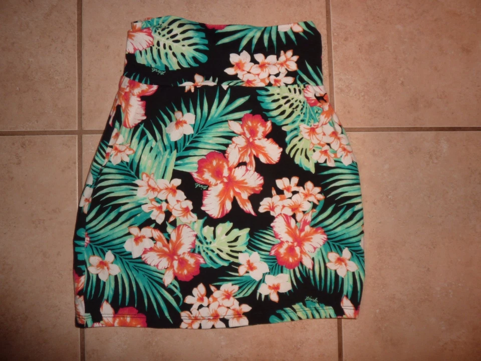VICTORIAS SECRET ROSA "ROSA" TROPICAL FLORAL HAWAIANO CINTURA ALTA MINIFALDA NUEVA CON ETIQUETAS Foto 1 de 1