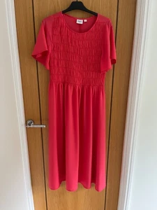 Womens Saint Tropez Smocked Bodice Maxi Coral Dress Small - Picture 1 of 4
