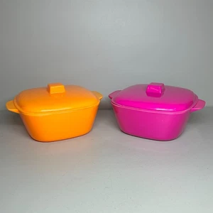 Retro Melamin Geschirr hellorange und krinkrosa quadratische Servierschalen mit Deckel - Bild 1 von 22