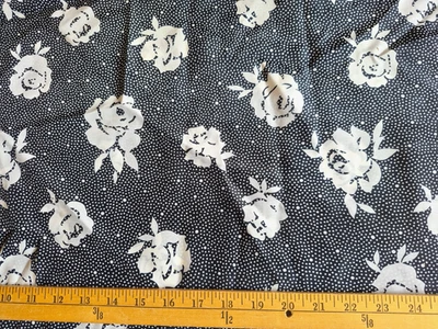 FLORAL POLKA DOT PRINT 100%  POLYESTER FABRIC  35X48 INCHES - Image 1 of 2