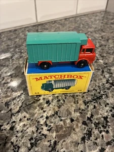 Matchbox #44 GMC REFRIGERATOR TRUCK red & turquoise BPW diecast BOXED - Picture 1 of 10