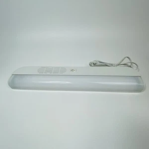 Portable Luminaire Under Cabinet Fixture 18” Model E 180723 Cold Light Tested - Picture 1 of 12