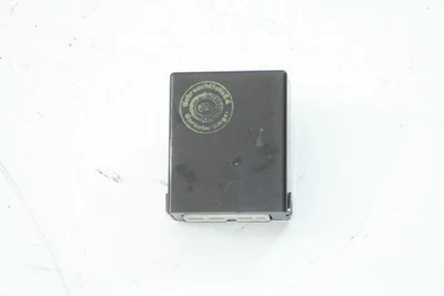 Centralina carrozzeria Toyota COROLLA 9 Combi E12 8865002380 DENSO 04-2006 - Immagine 1 di 3