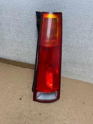 Luz trasera pasajero derecho Honda Crv Cr-v 1997 1998 1999 2000 2001 OEM U8490 DW Foto 1 de 4