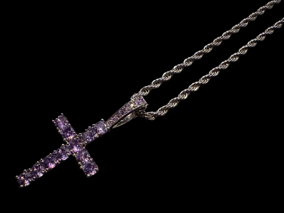 Venta inmobiliaria: Collar colgante verdadero púrpura cadena cuerda 24" longitud estado 9/10 Foto 1 de 1