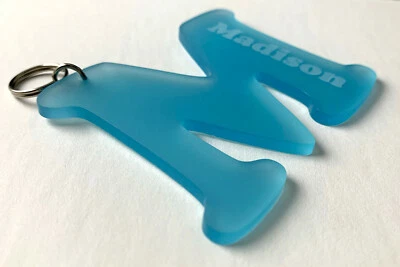 PERSONALISED ENGRAVED CHILDREN KIDS NAME KEY RING BLUE ACRYLIC BAG TAG LETTER - image 1 of 2