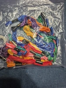 Lot j.p.coats Embroidery Thread 25+ Skeins - Picture 1 of 1