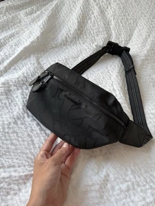 Burberry Rare Black on Black Belt Nylon Bum Bag Men monogram used rare - Picture 1 of 8