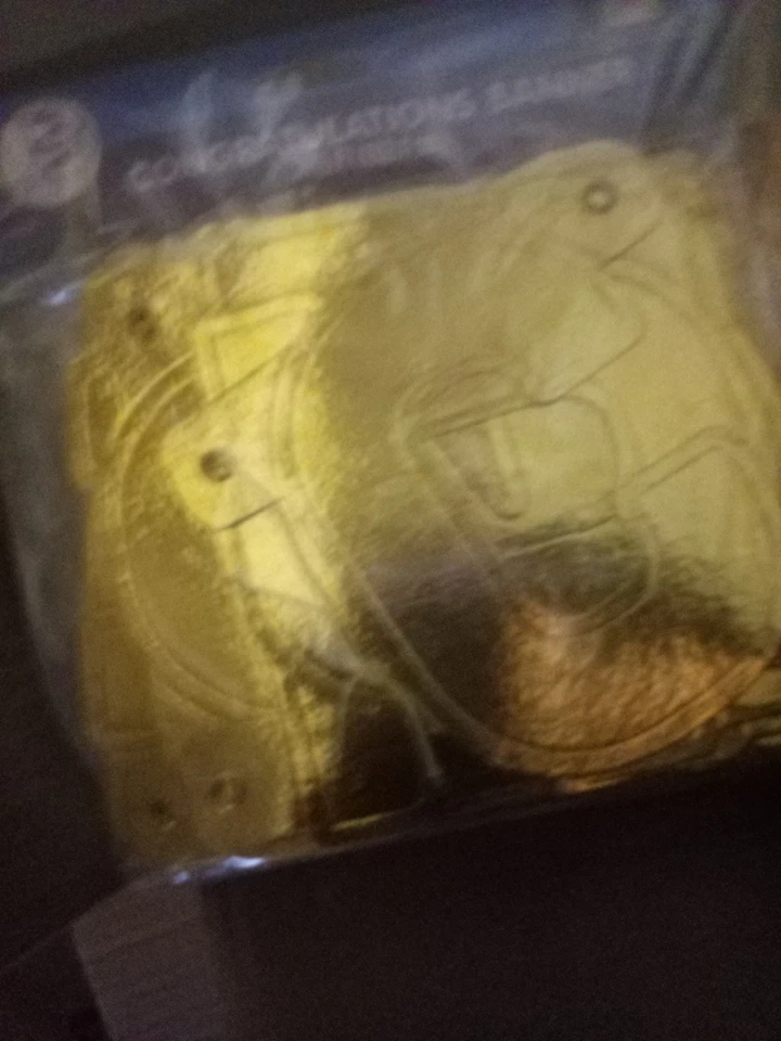 Banner de felicitación lámina de oro Foto 1 de 1