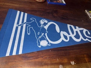 NFL Football PENNANT Indianapolis COLTS - Picture 1 of 2