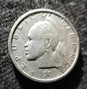 OLD SILVER 10 CENTS 1961 COIN OF LIBERIA AFRICA - Picture 1 of 2