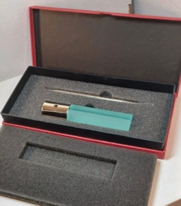 Hong Kong Airport Services Vintage Ball point pen – NEW-Free Box Shipping! - Picture 1 of 11