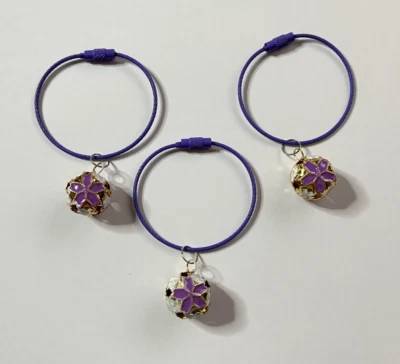 Lote de 3 collares/collares de pollo de metal ~ púrpura con bola de jingle dorada y púrpura Foto 1 de 4