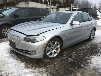 11 BMW 550I Radiator Foto 1 de 4