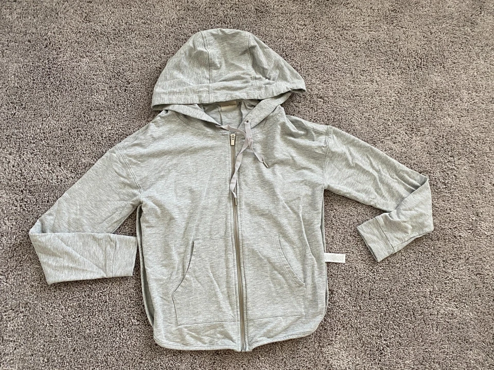 Sudadera con Capucha Nanette Lepore Para Mujer Extra Pequeña Gris Mangas Largas Espalda Corredora Foto 1 de 4