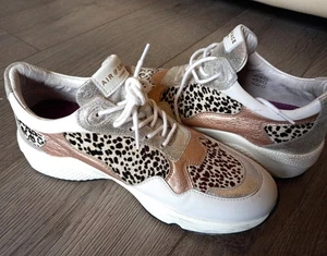 Zapatillas Air & Grace de piel de leopardo blanco y metálicas. Cuero.  Reino Unido 6 como nuevo - Imagen 1 de 7